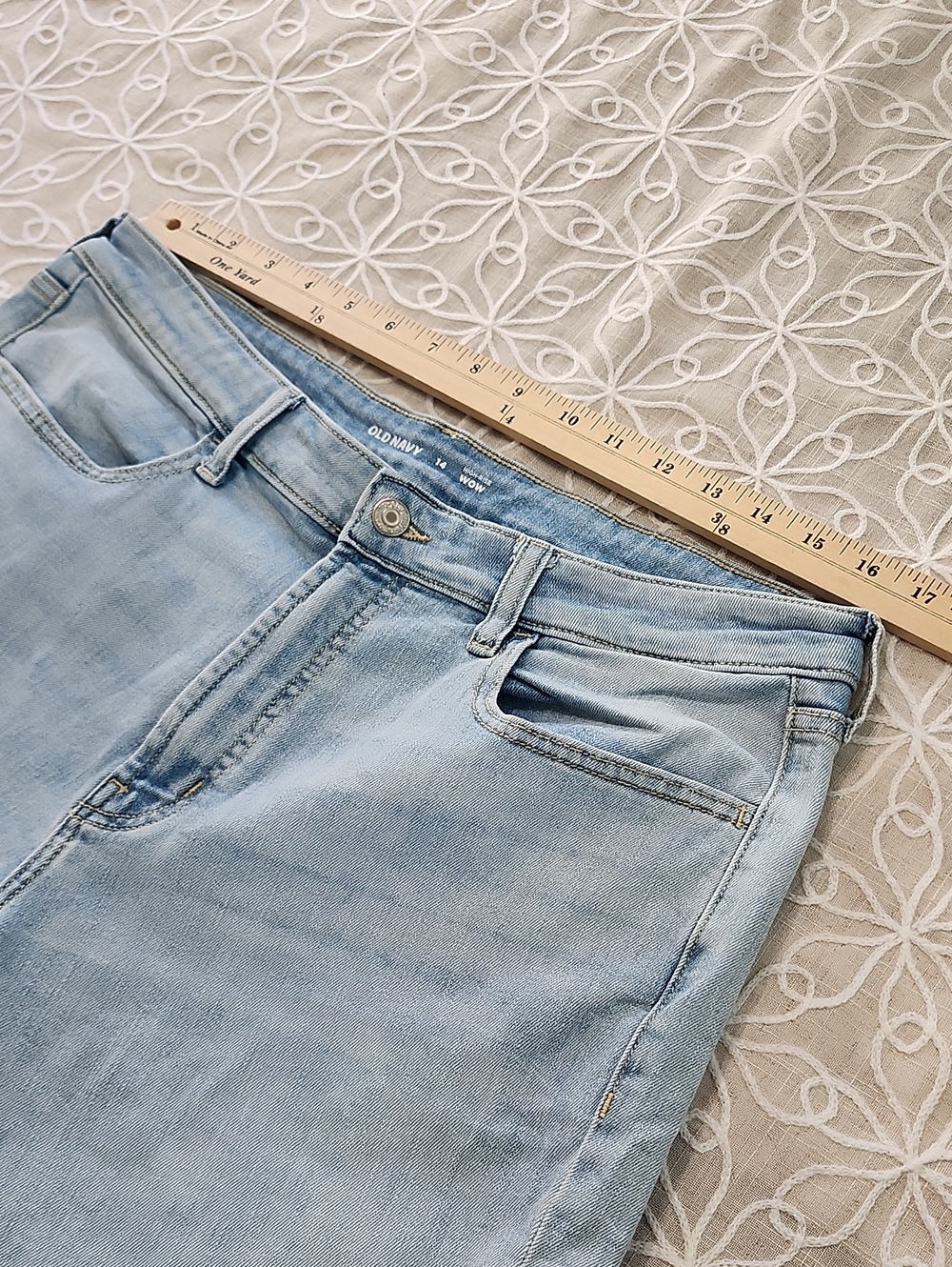 Old Navy Light Blue Rolled-Hem Wow Denim Shorts - Picture 9 of 12